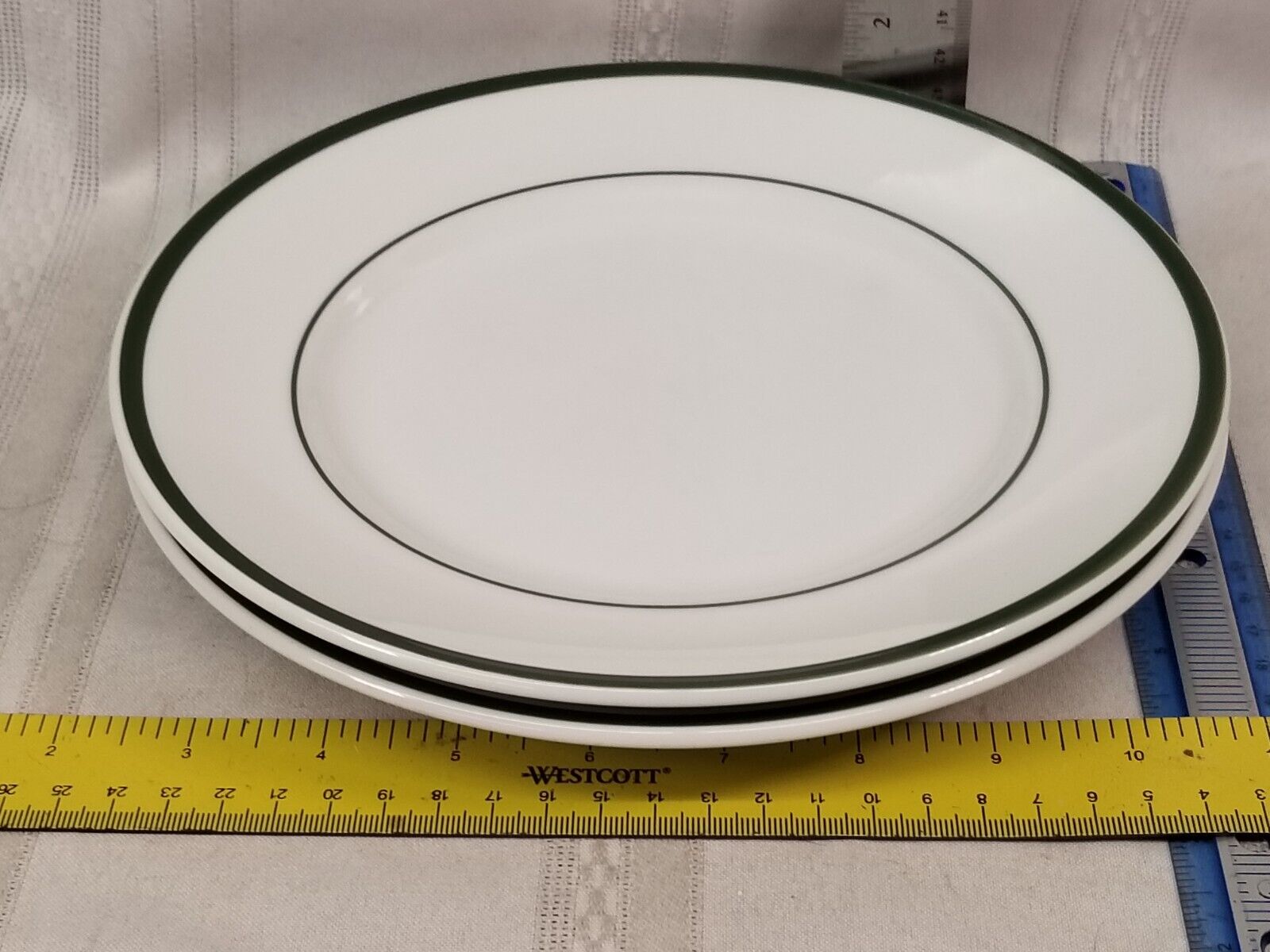 Williams Sonoma Brasserie Green Luncheon Plates