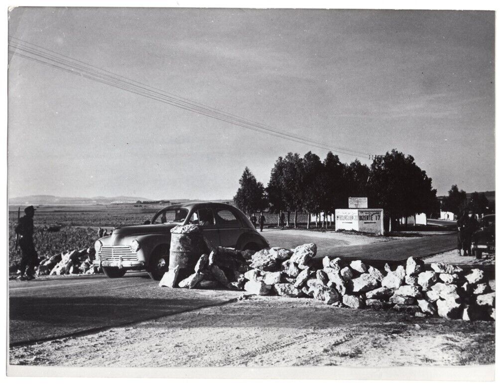 1958 Barricade Blocking Traffic Near Bizerte Tunisia Original News Photo