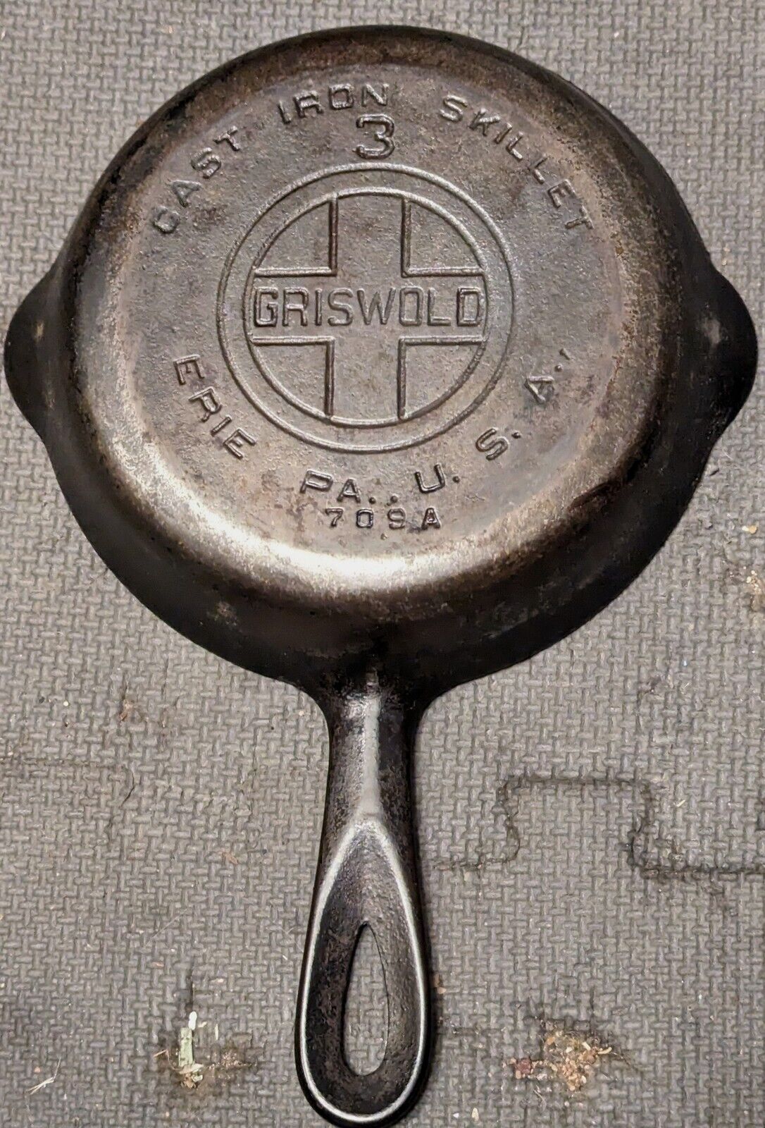 Vintage GRISWOLD Cast Iron SKILLET Frying Pan # 3 LARGE BLOCK LOGO