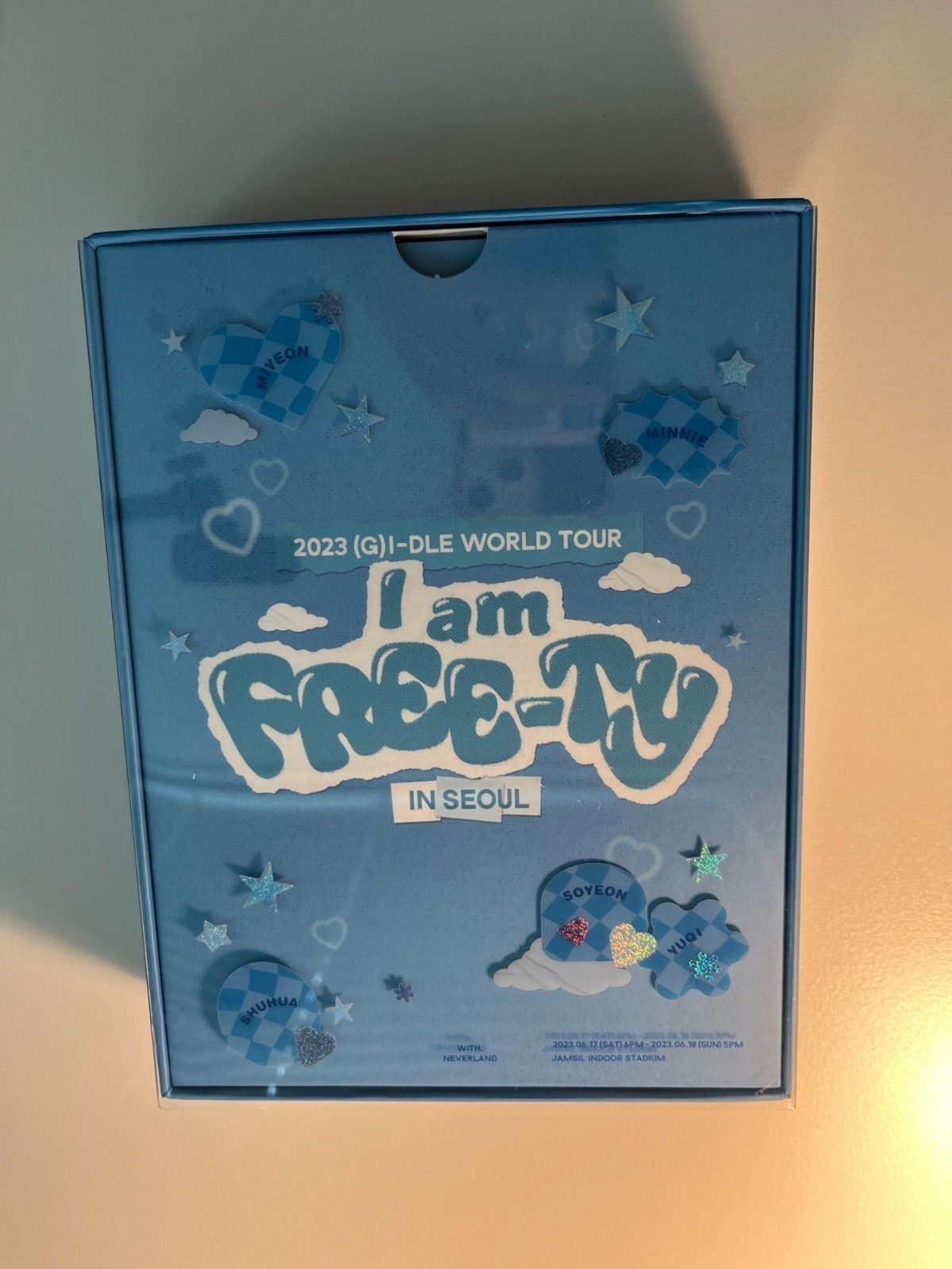 (G)-IDLE Official DVD I'M FREE-TY Kpop [ PHOTOBOOK + DVD ]