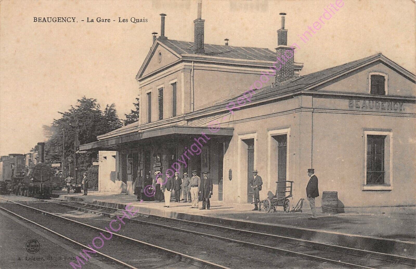 CPA 45190 BEAUGENCY train arrival platform ca1915