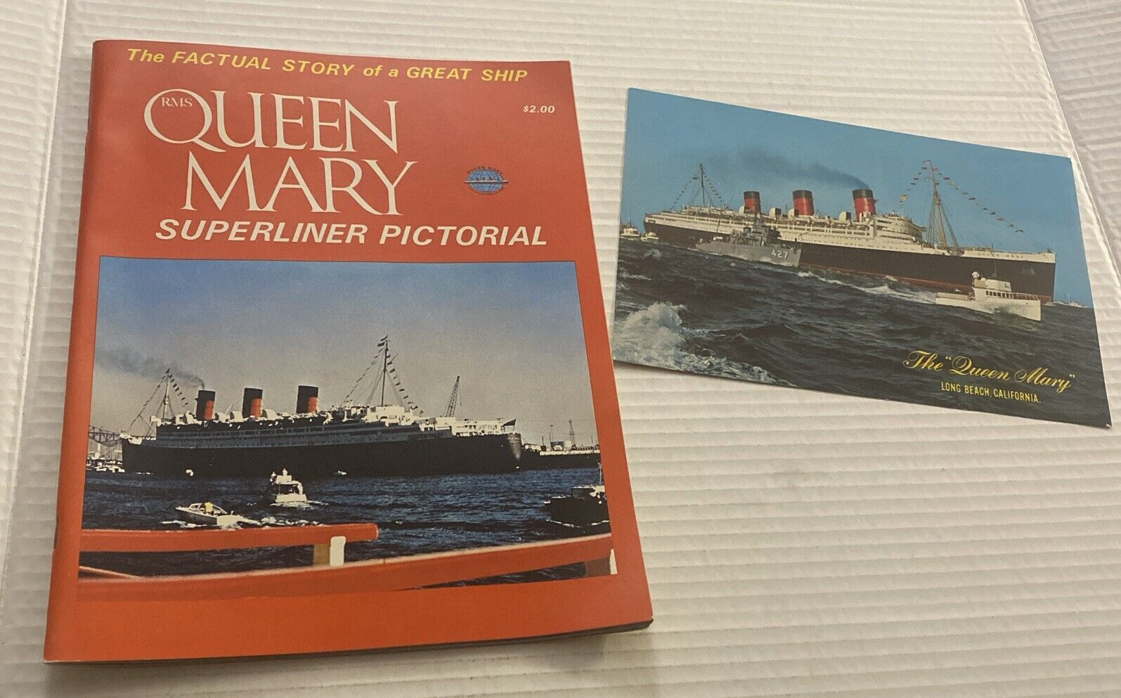 Vintage 1971 RMS Queen Mary Superliner Pictorial Booklet PLUS Postcard Long Bch