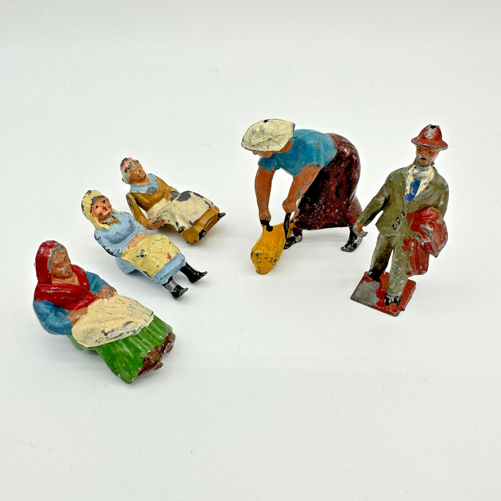 Antique 5 Diecast Metal Miniature Figurines Made in England Britains Ltd& France