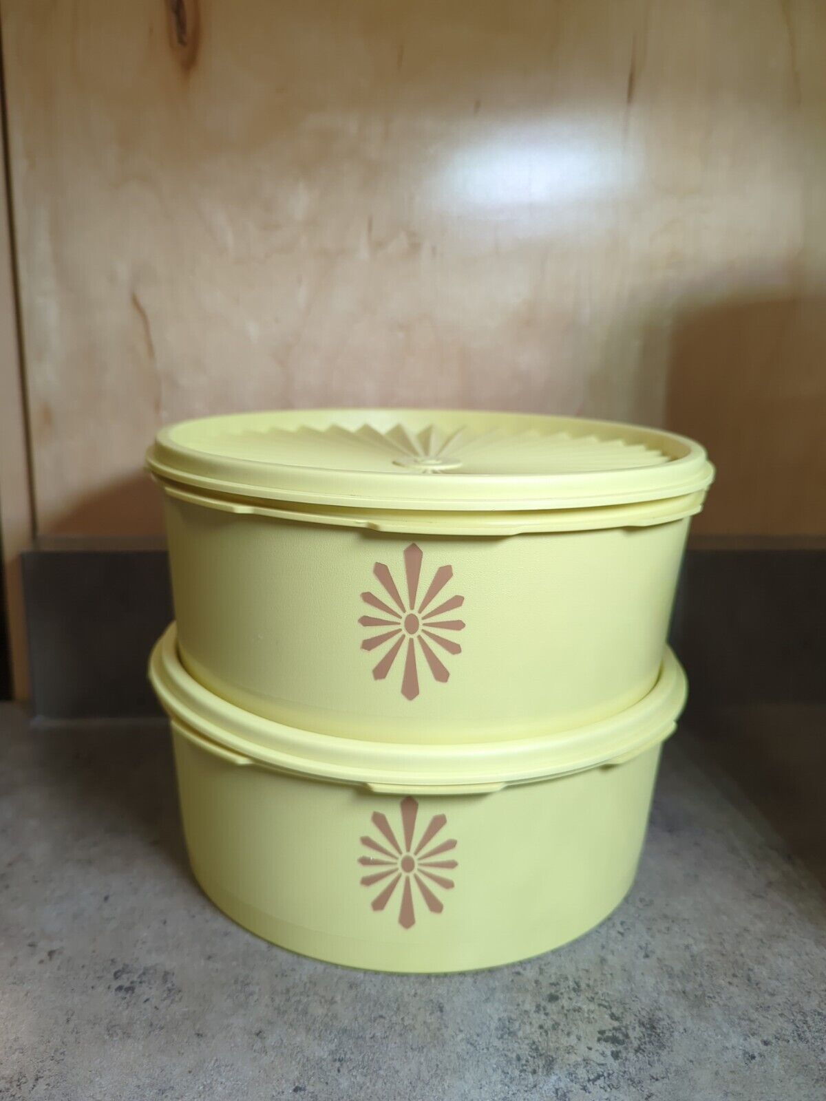 2 TUPPERWARE Harvest Gold SERVALIER Canisters with LIDs 1205-9, Vintage