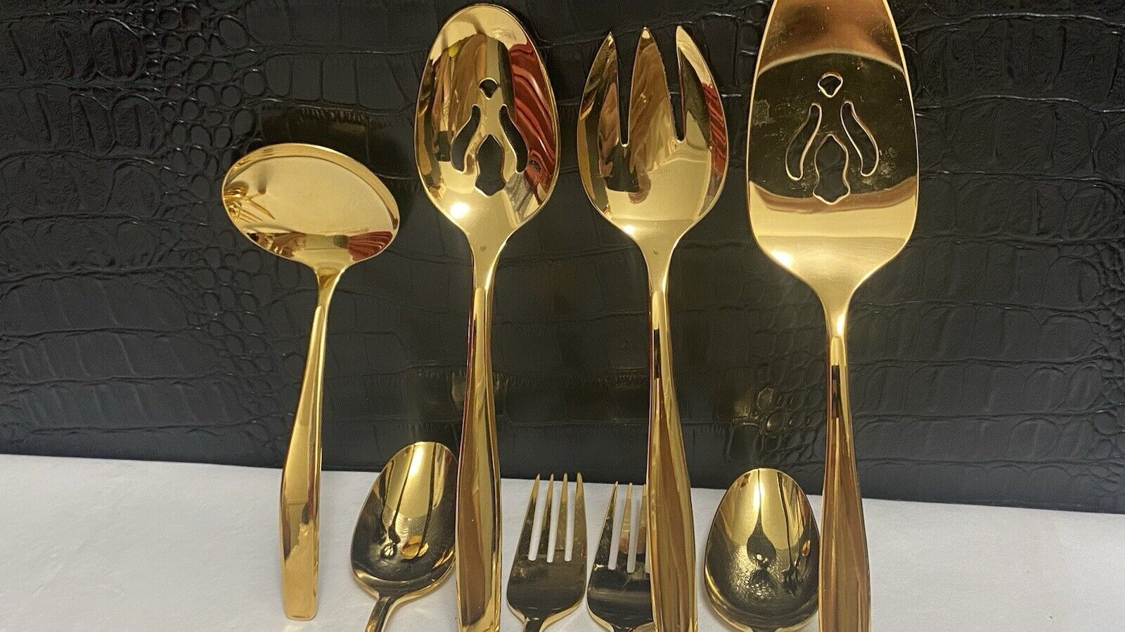 8 PC GOLDEN ( ROGERS CUTLERY & HORENTINE )  GOLD PLATED SERVING PIECES Stainless