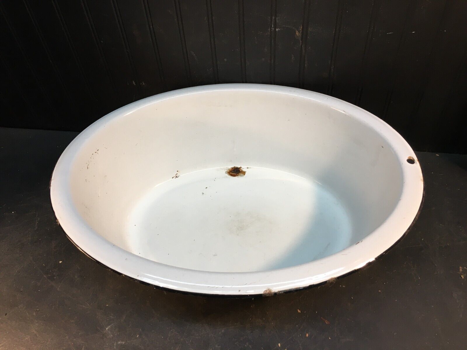 Old White Enamel Tub Oval Wash Bowl Pan 20.5\