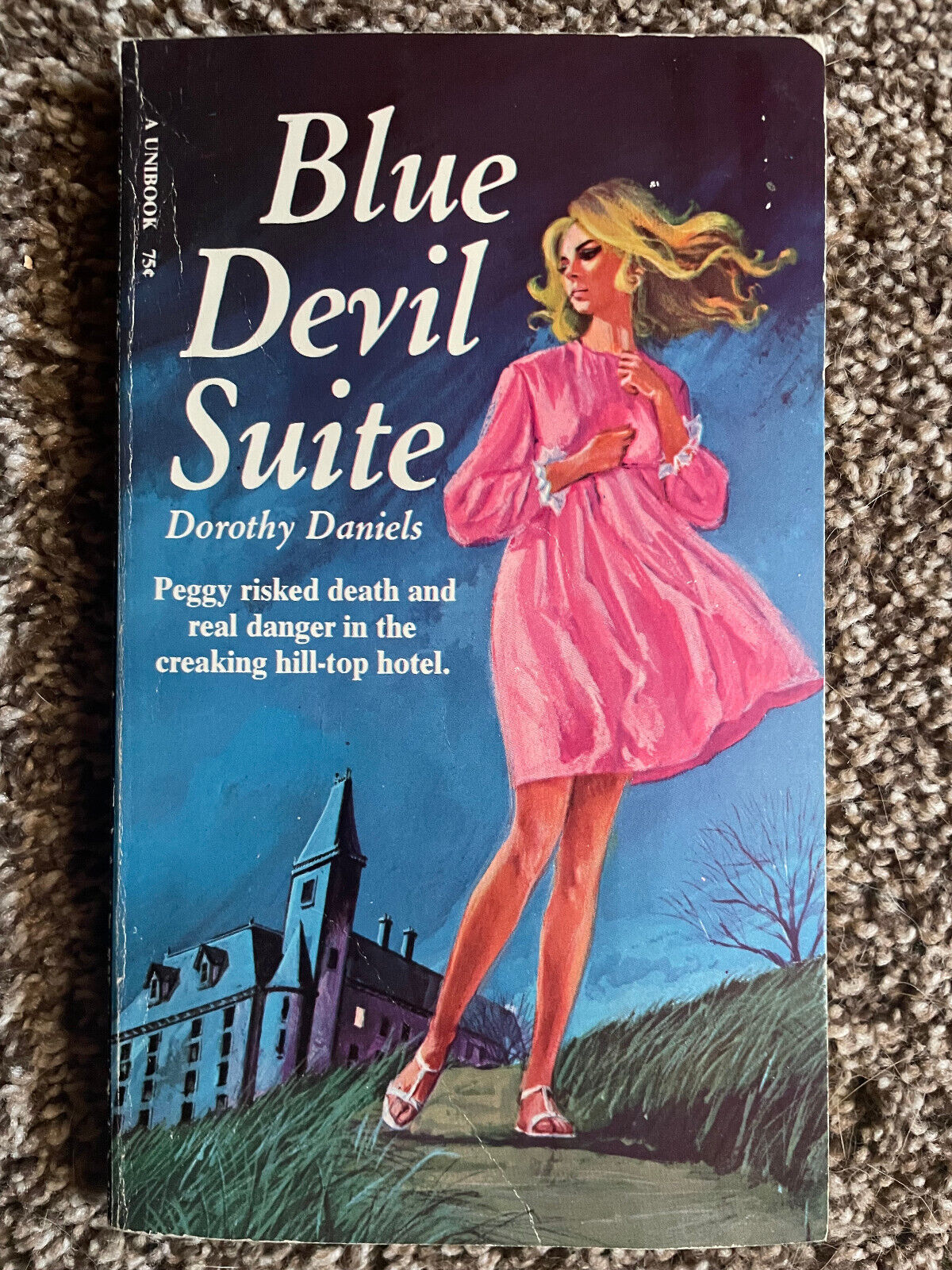 Dorothy Daniels BLUE DEVIL SUITE 1968 Gothic Great Cover Art