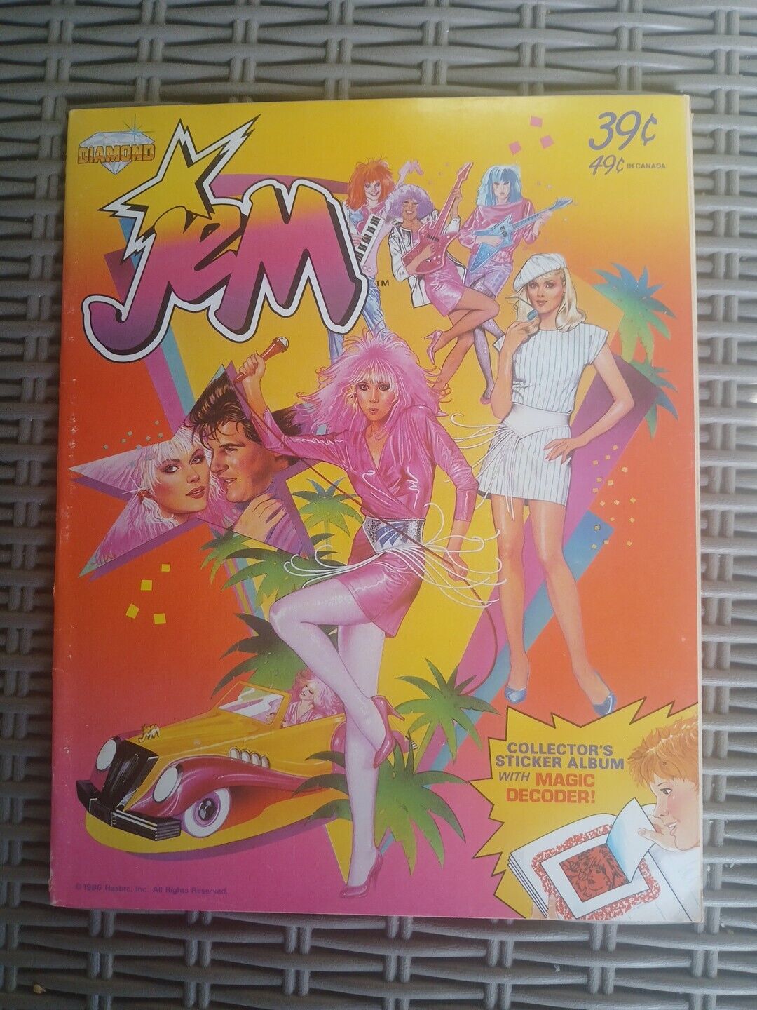 Jem and the Holograms 8.5\