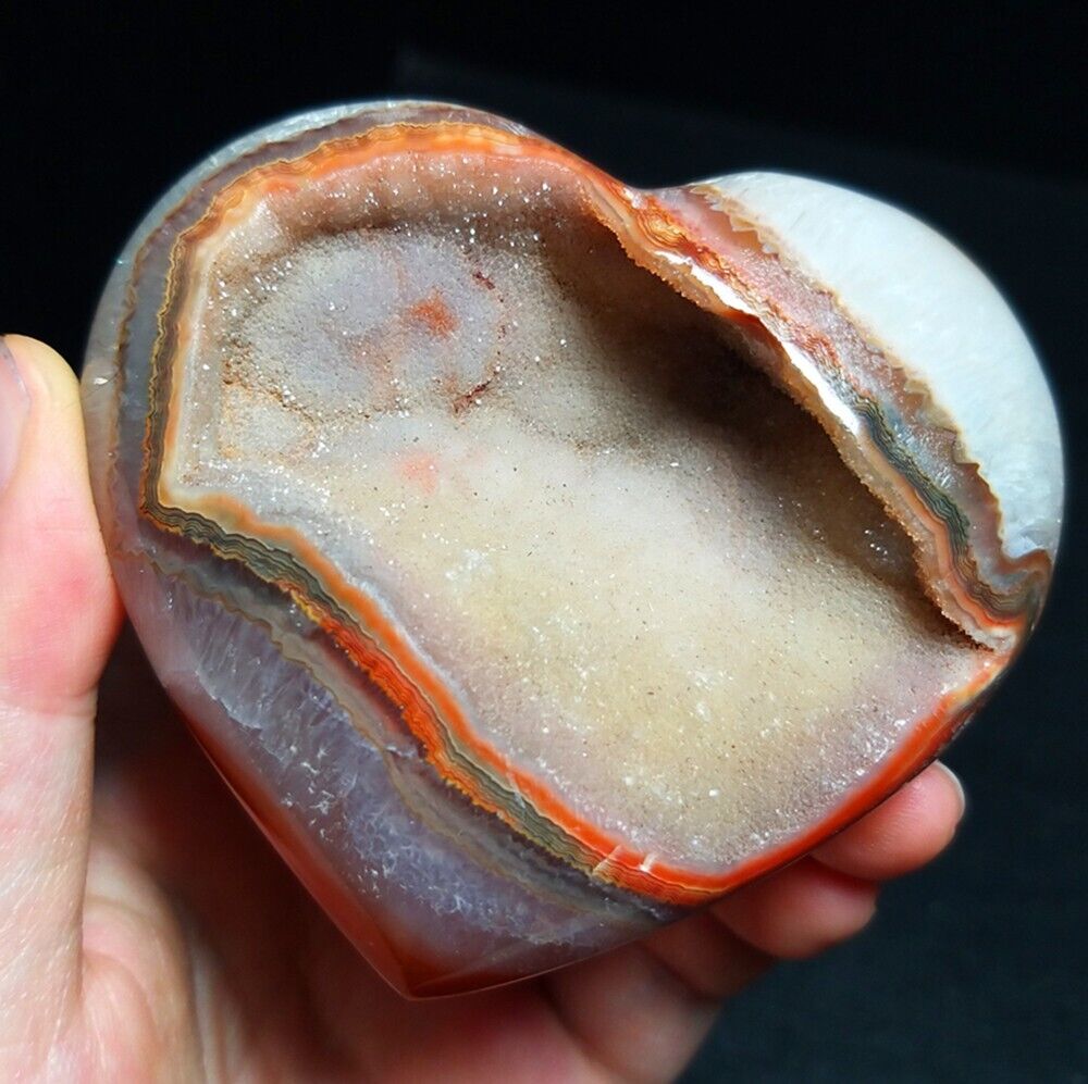 TOP171G Natural Silk Banded Lace Agate Geode Crystal HeartStone Madagascar QA87