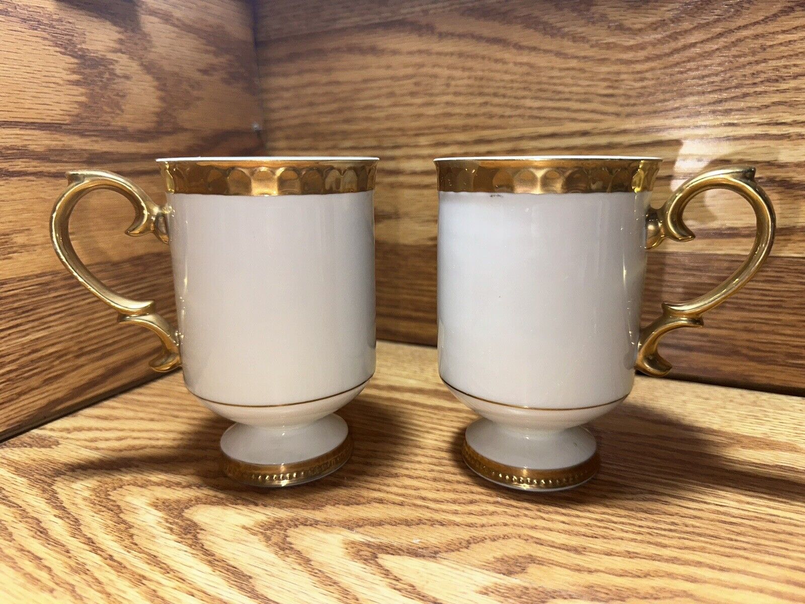 Vintage Royal Crown  Arnart Smug Mugs AMBASSADOR by Pia 3868 Cups Set Of 2
