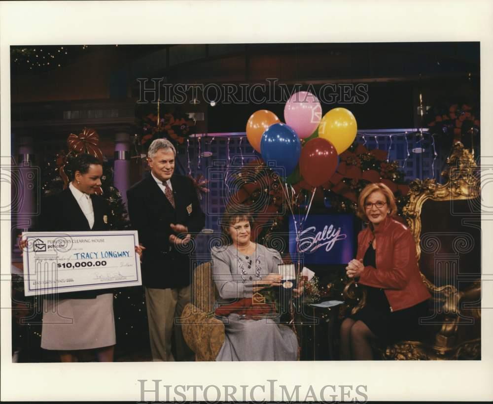 Press Photo Tracy Longway, Publishers Clearing House Winner on the \