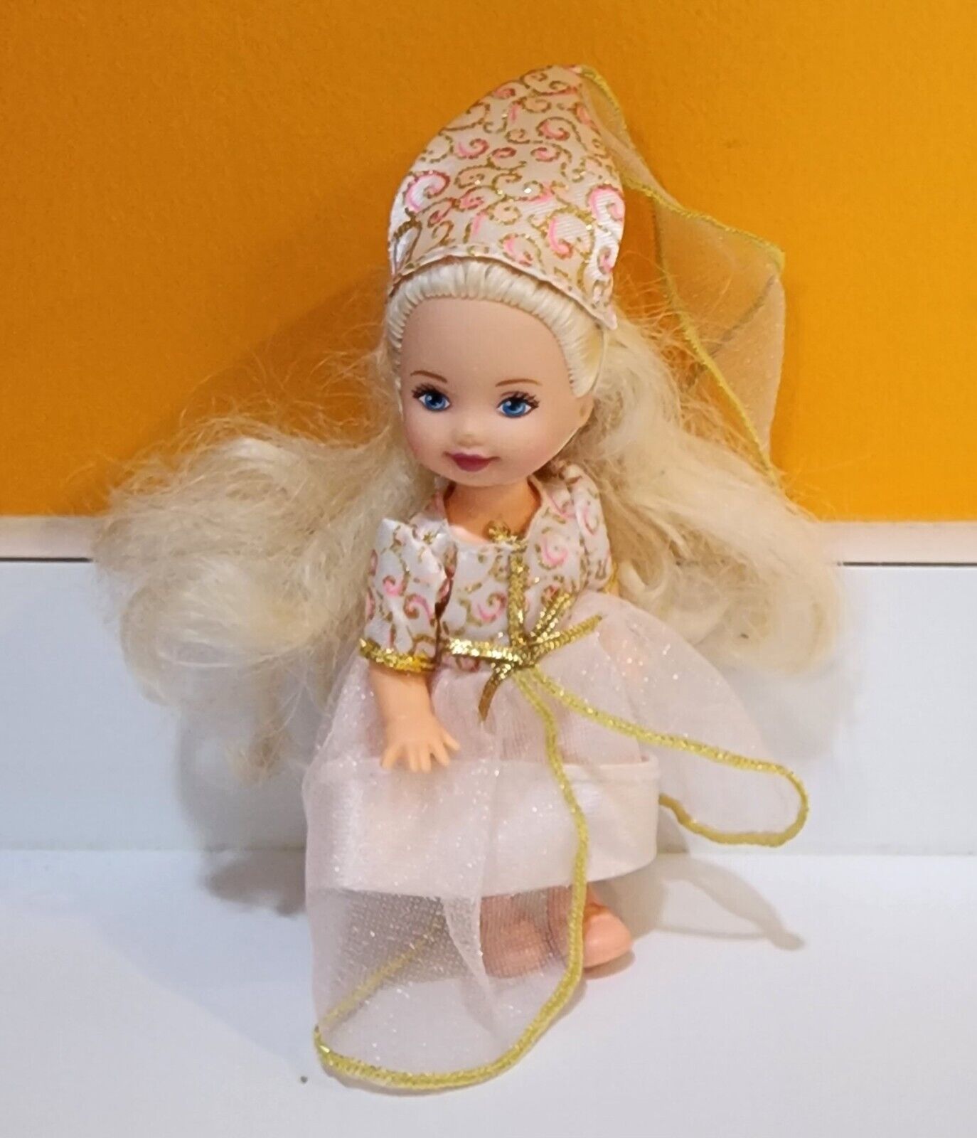 Mattel Barbie 1999 Princess Kelly - Kelly Club Doll