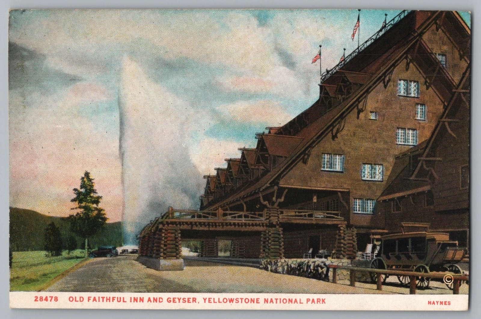 Postcard Old Faithful Inn and Geyser, Yellowstone Park, Wyoming - Carriage, Cars