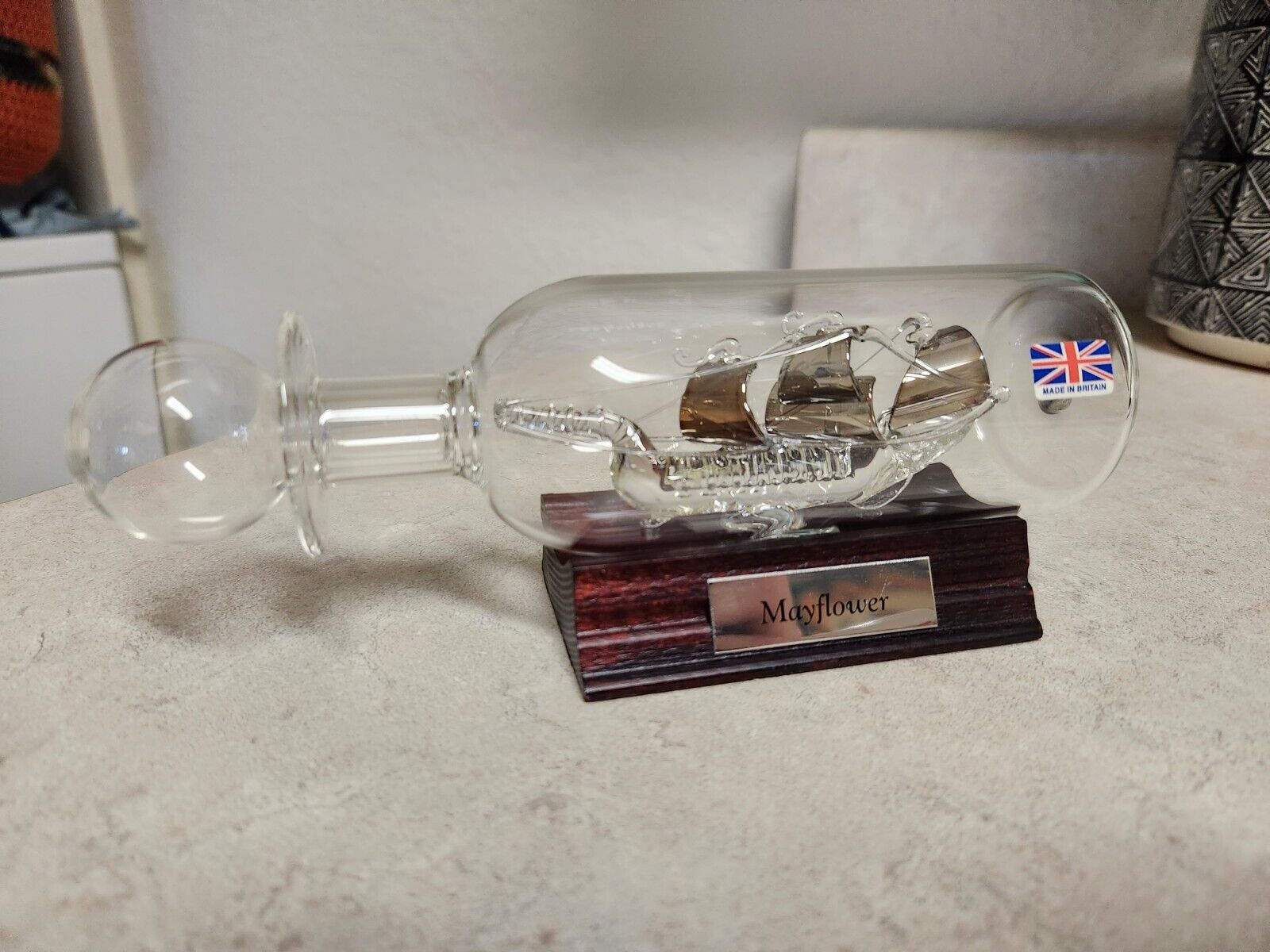Mayflower Blown Glass Sculpture England  Ship In A Bottle W/ Wood Stand