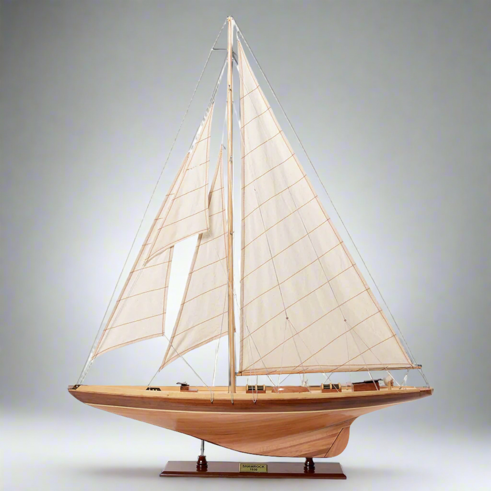 SHAMROCK Model Yacht Museum-quality Partially Assembled Wooden Ship Model 32