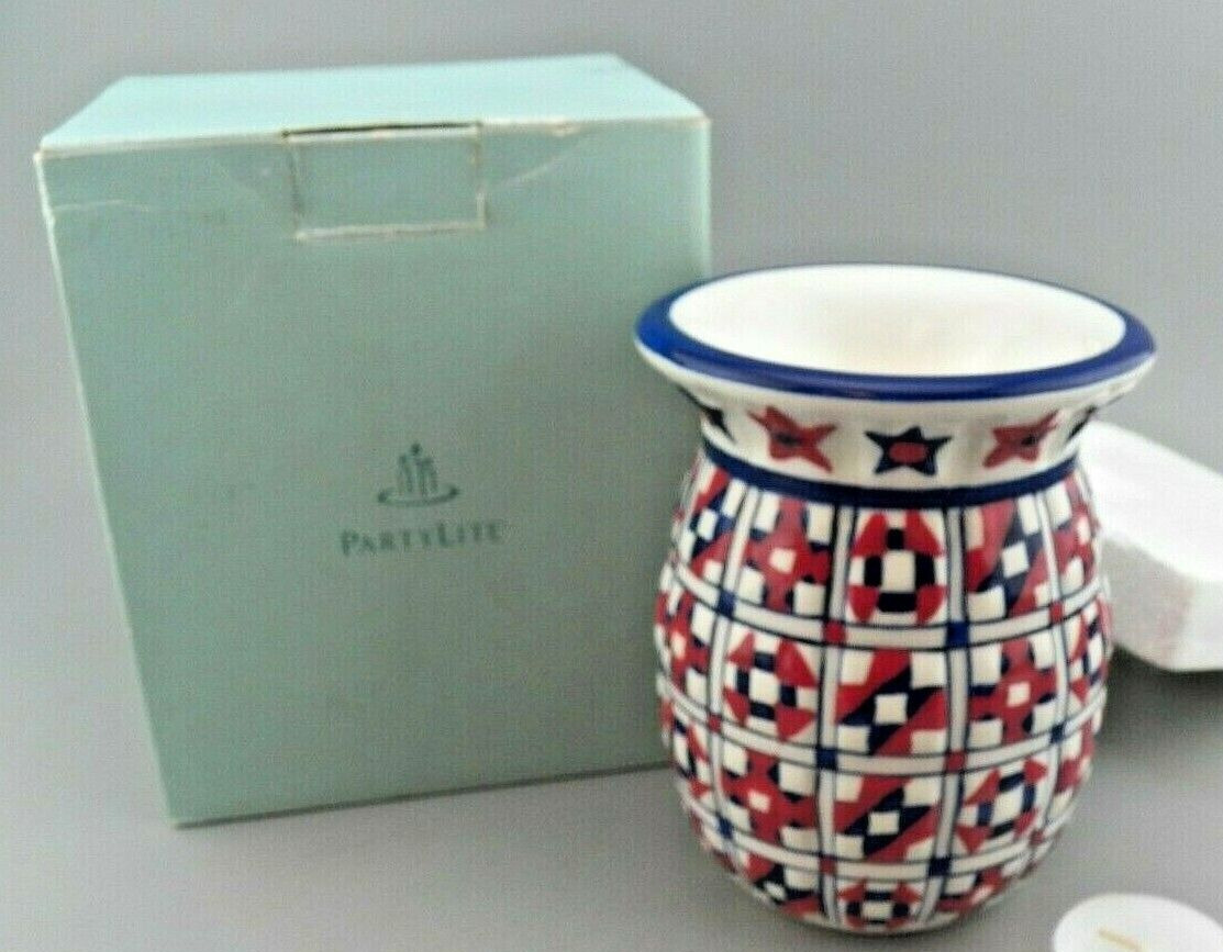 Partylite Quilted Aroma Melts Warmer Patriotic Red White Blue w/Bonus P7032 EUC