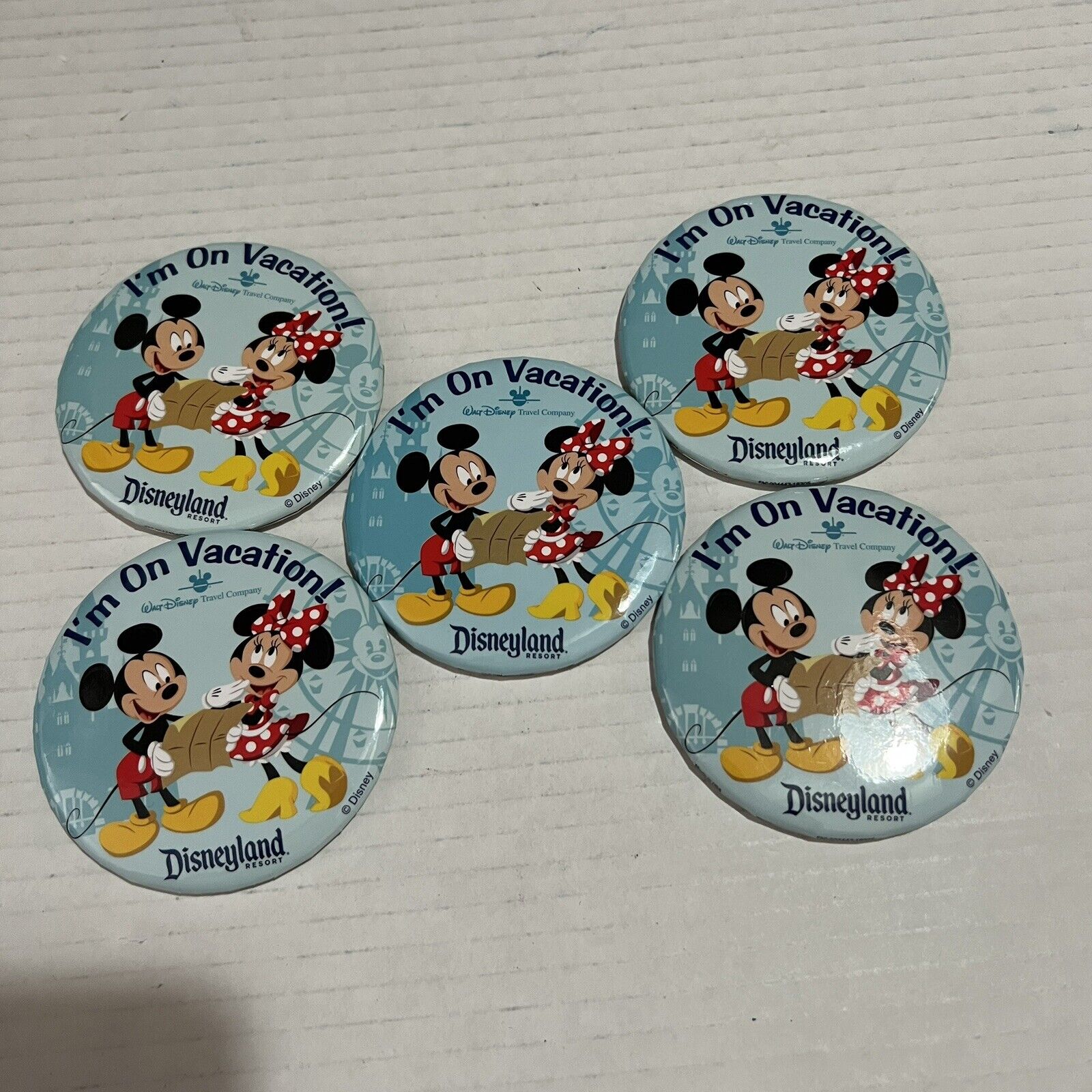 5 Disneyland I'm On Vacation Walt Disney Travel Button Pin Mickey Minnie Mouse