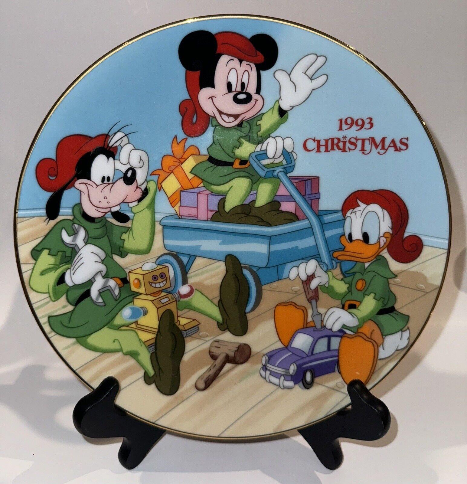 Grolier Disney Christmas Plate 1993 Santa\'s Workshop Mickey Goofy Donald Toys