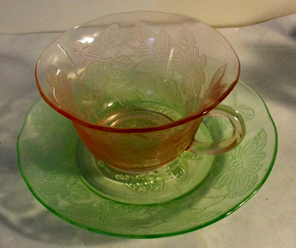 4 VINTAGE DOGWOOD PINK DEPRESSION  GLASS THIN  CUPS   & SAUCERS    PERFECT