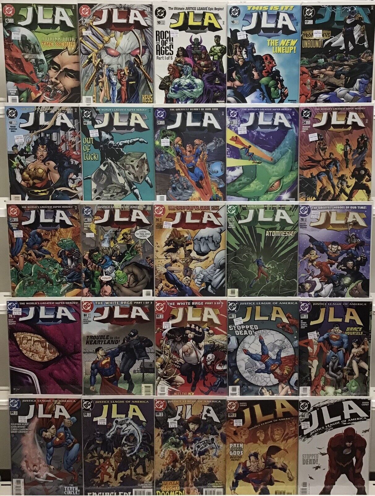 DC Comics - JLA - Comic Book Lot Of 25
