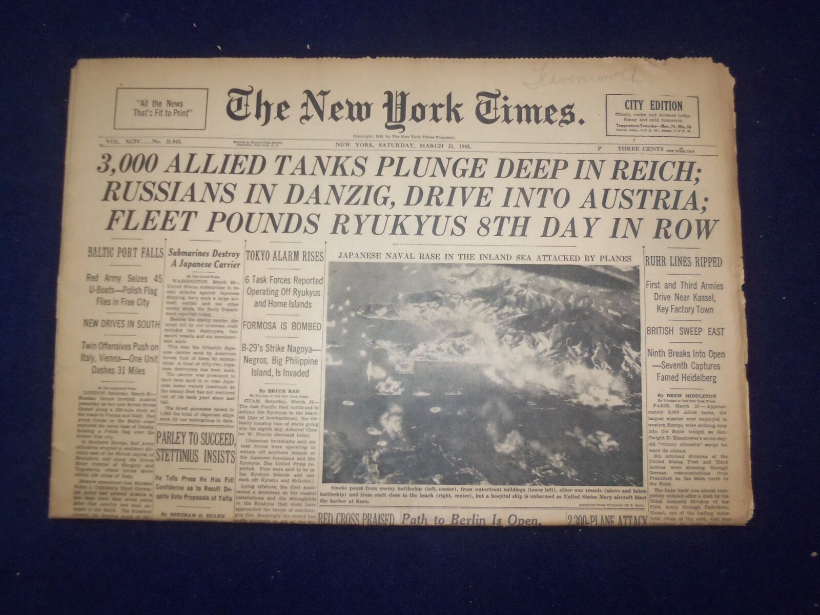 1945 MARCH 31 NEW YORK TIMES - 3,000 ALLIED TANKS PLUNGE DEEP IN REICH - NP 6682