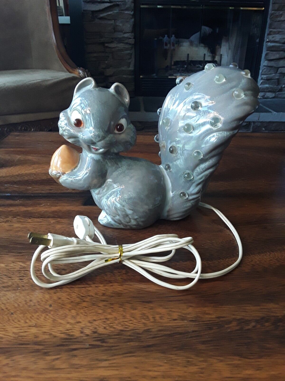 RARE VINTAGE CERAMIC SQUIRREL LAMP CUSTOM MADE LIGHT UP TAIL AND EYES WOODLAND 
