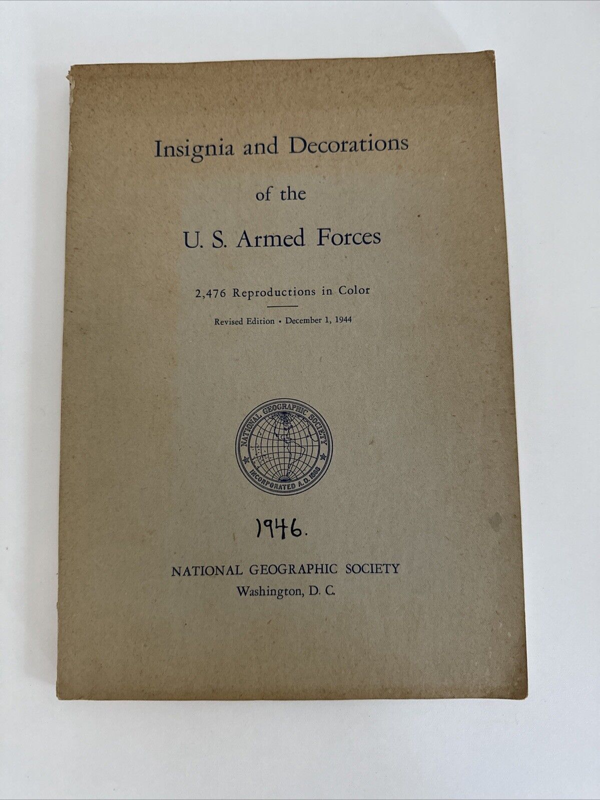 Insignia And Decorations US Armed Forces Nat’l Geographic December 1944 Revised
