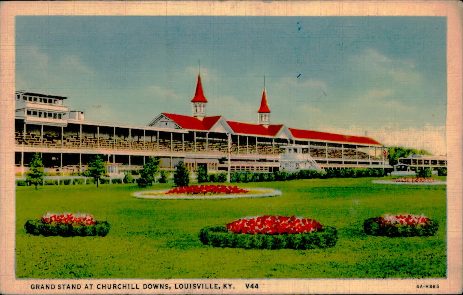 Postcard: GRAND STAND AT CHURCHILL DOWNS, LOUISVILLE, KY. V44 H 4A-H86