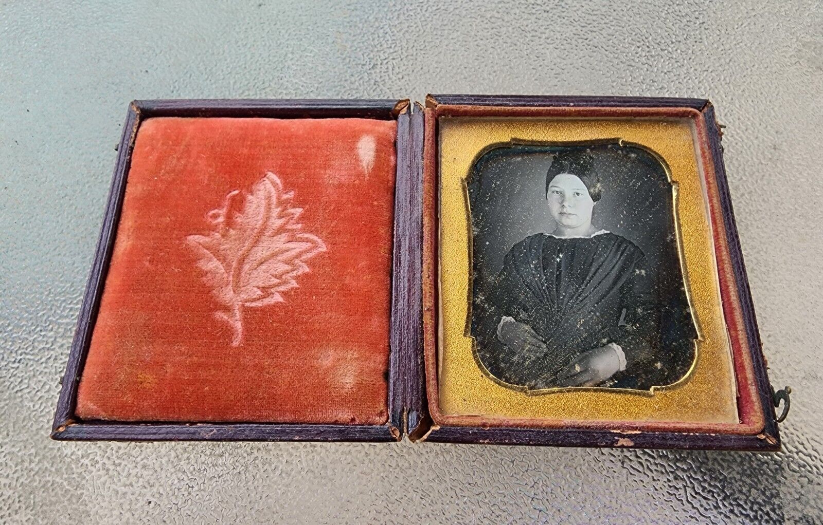 Antique Daguerreotype Photo Of Woman In Leather Case With Brass Closures