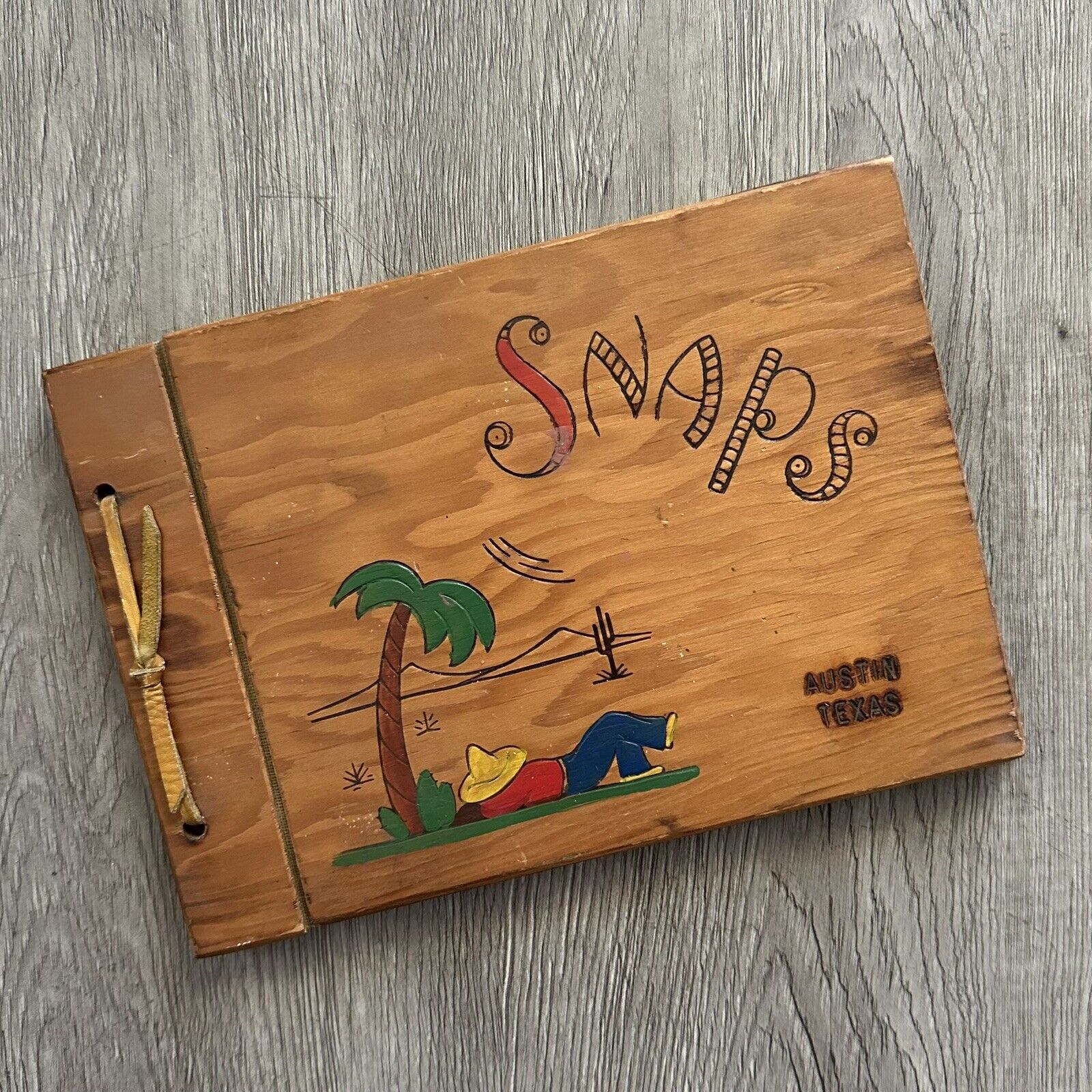 Vintage “SNAPS” Souvenir of Austin, TX Wooden Bound Scrapbook 7”x10” USED