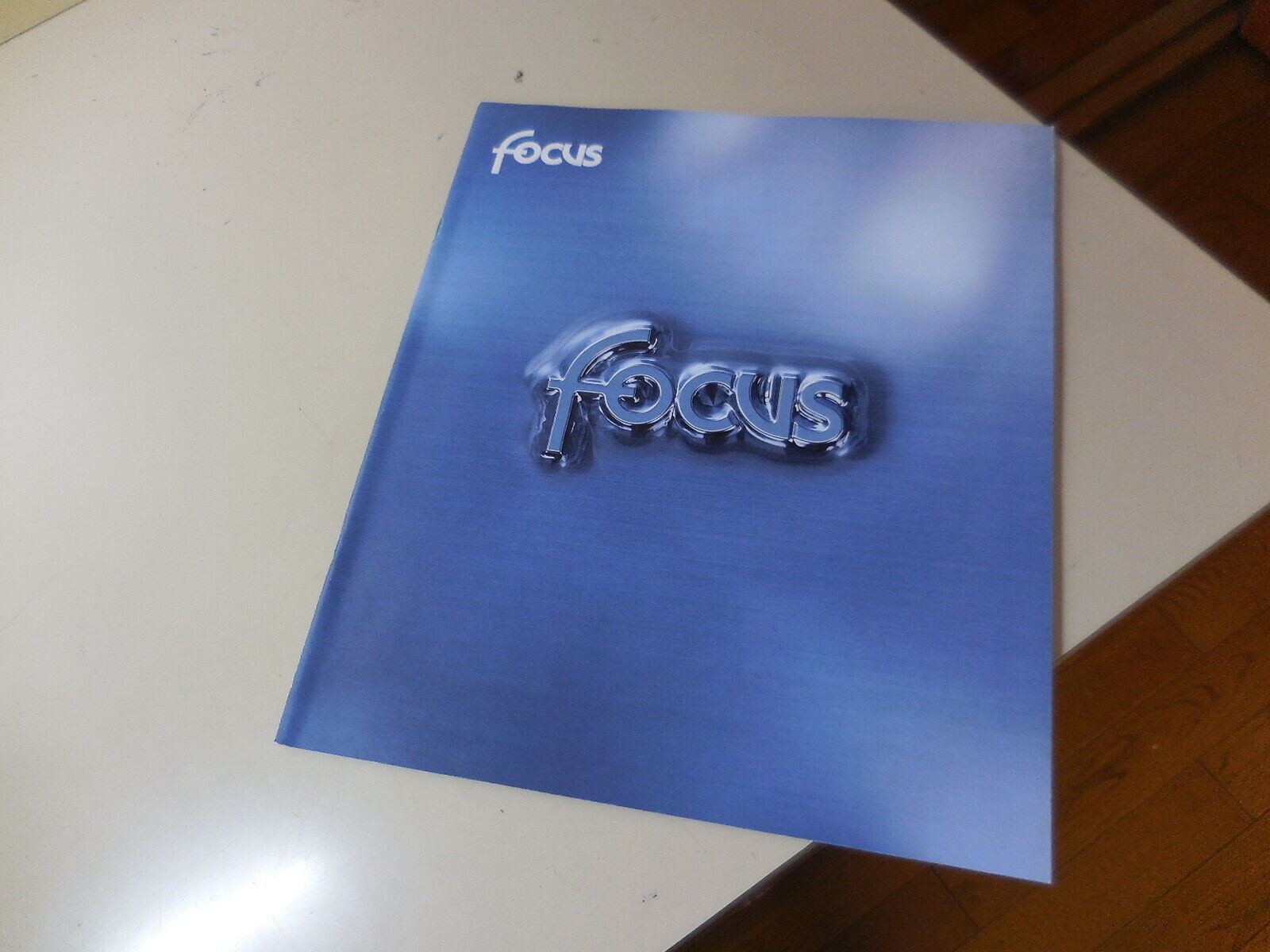 FORD FOCUS Japanese Brochure 2000/03 GF-WF0FYD