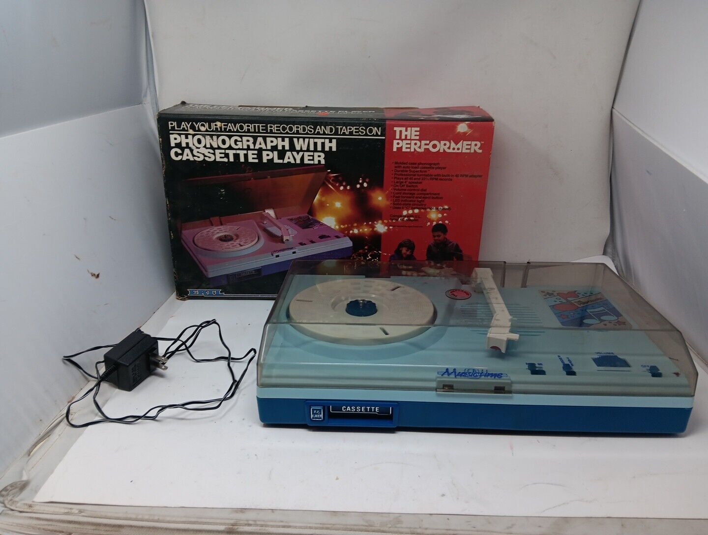 Vintage Ertl Phonograph With Cassette Player Tested With Box