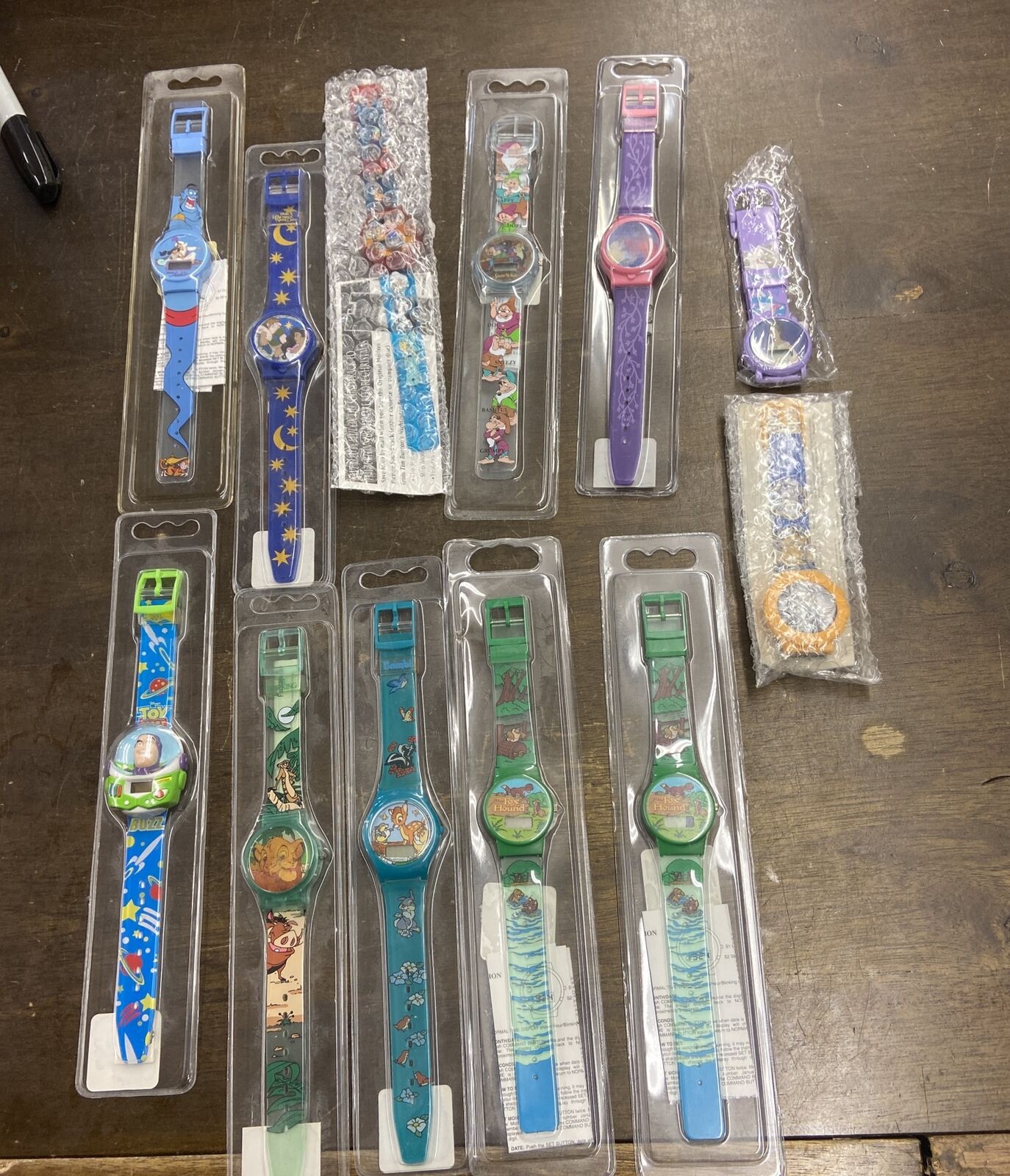DISNEY-PIXAR Buzz Lightyear Lot Of 12 Disney Plastic Band Factory Sealed NOS