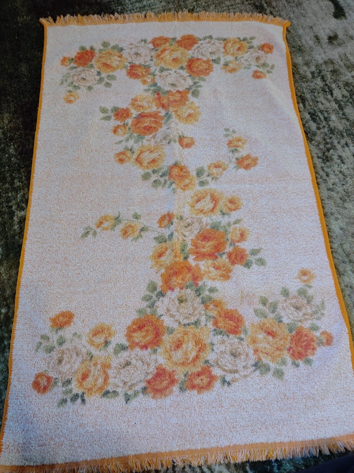 Vintage JC Penney\'s Orange Fringed Bath Towel Flowers 40\
