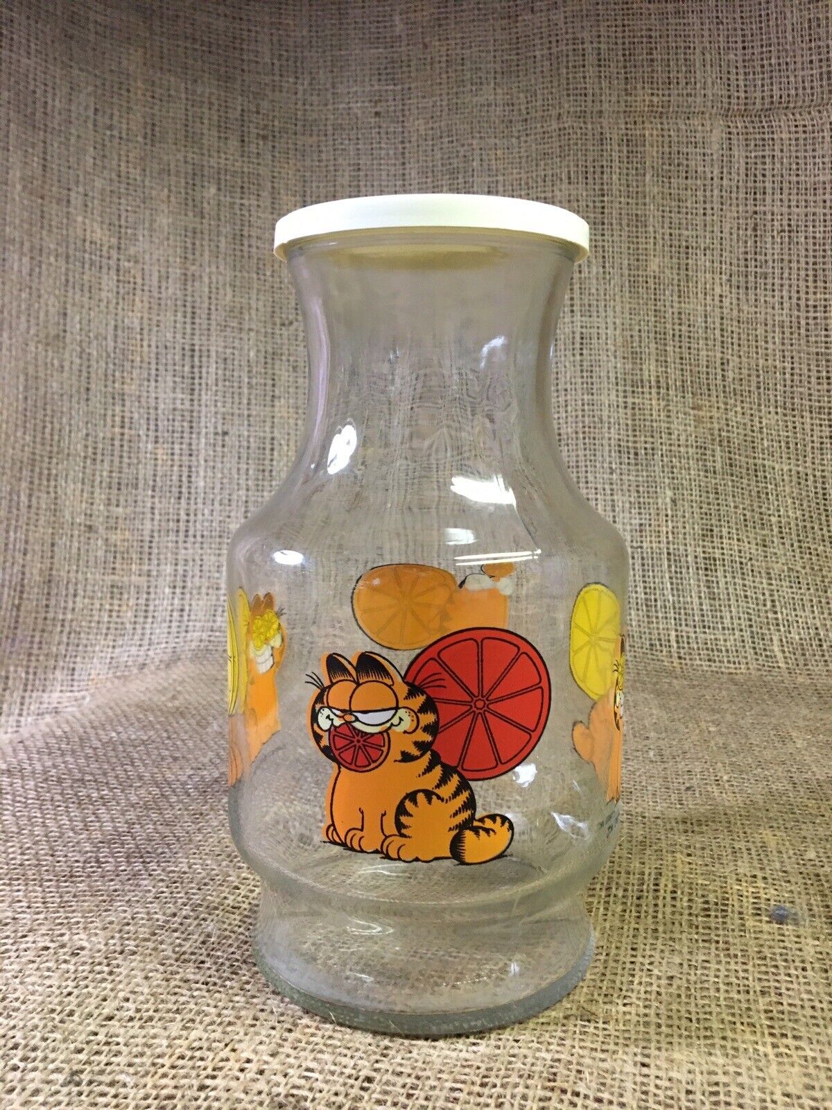 VTG  “Garfield” Juice/ Lemonade /Tea  Pitcher- Carafe, Anchor Hocking 48oz.