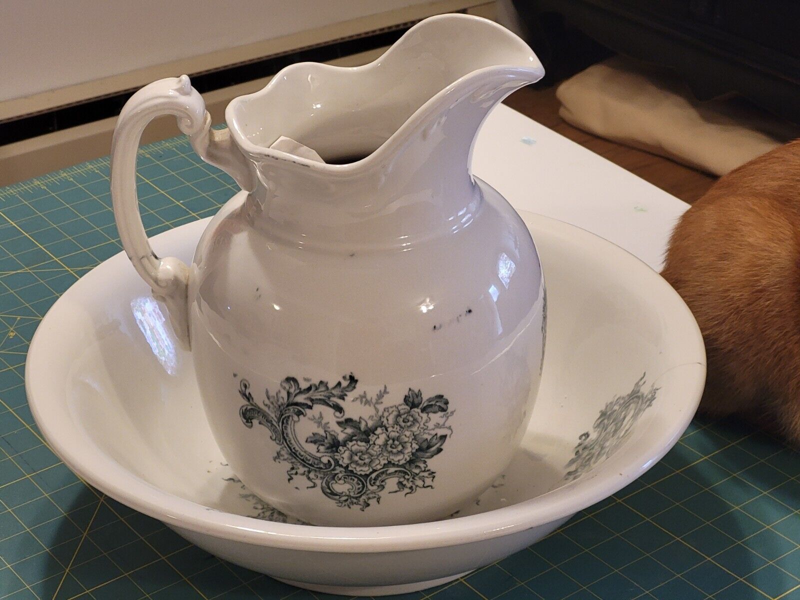 Antique English Pitcher And Basin 