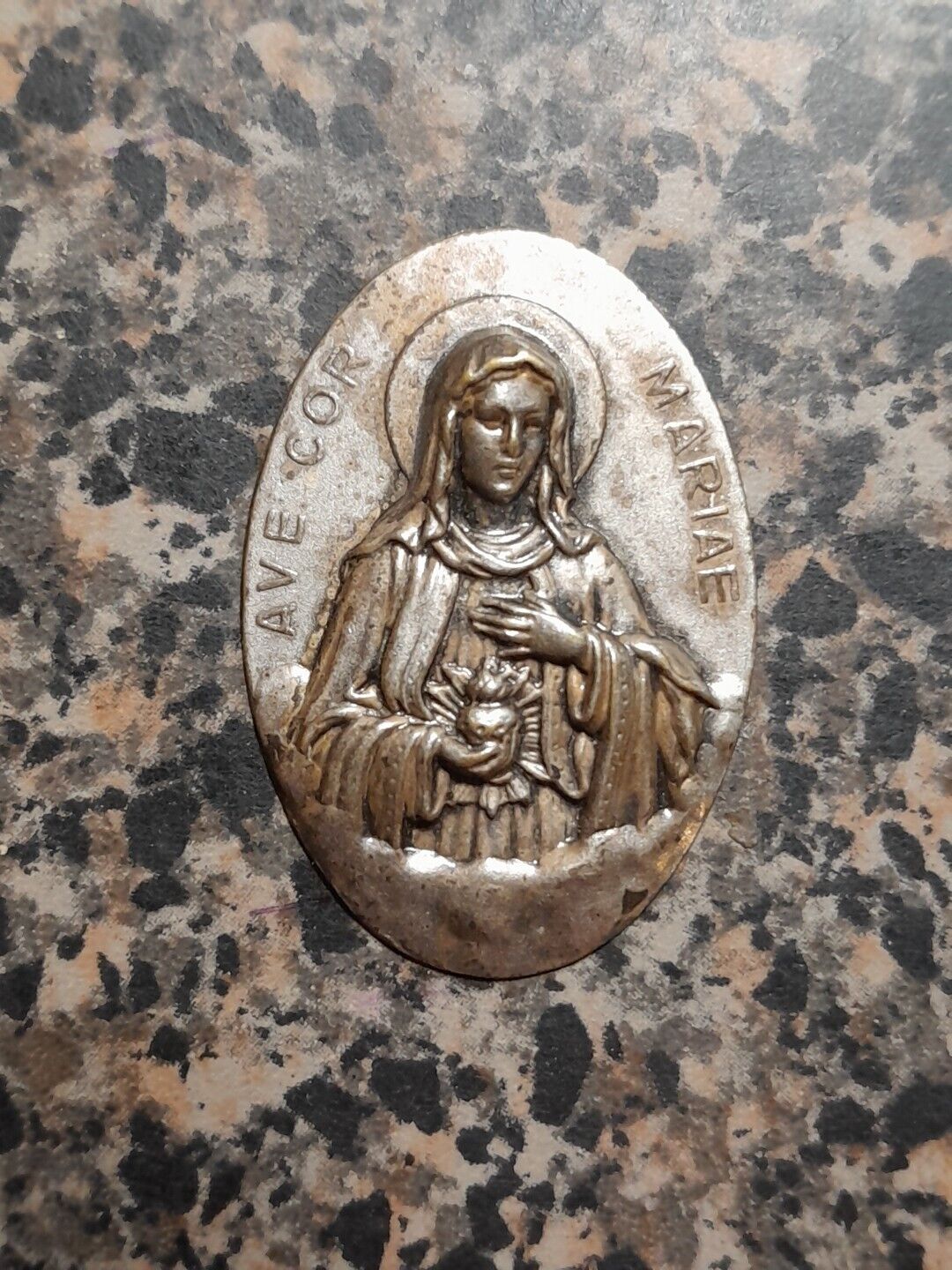 Vintage Ave Cor Mariae Medal