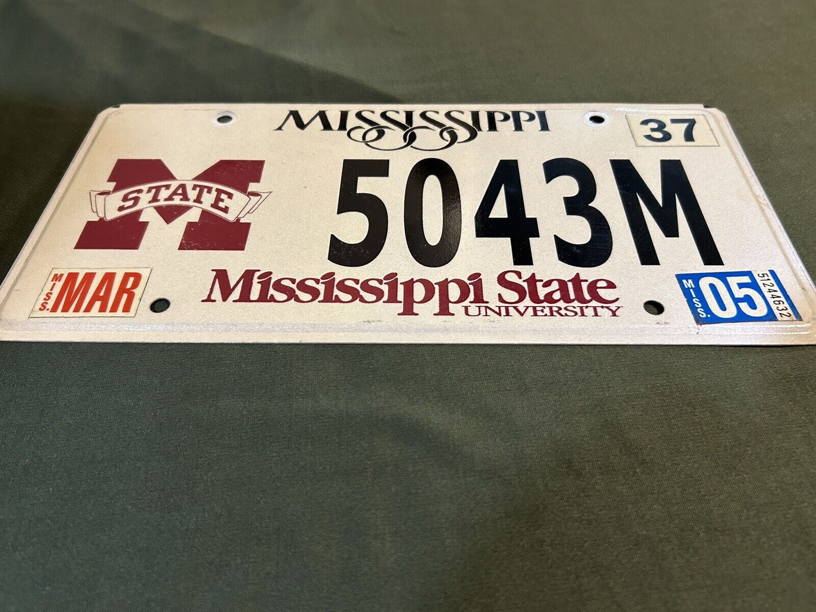 Vintage Mississippi State Bulldogs License Plate In Very Nice Condition 