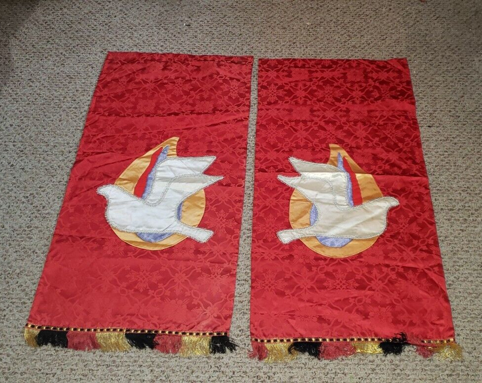 PAIR OF CHURCH BANNERS PARAMENTS RED SILK WHITE SATIN DOVES 35\