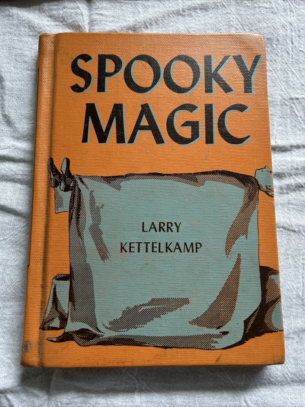 Vintage Spooky Magic Tricks Book 1955 Larry Kettelkamp