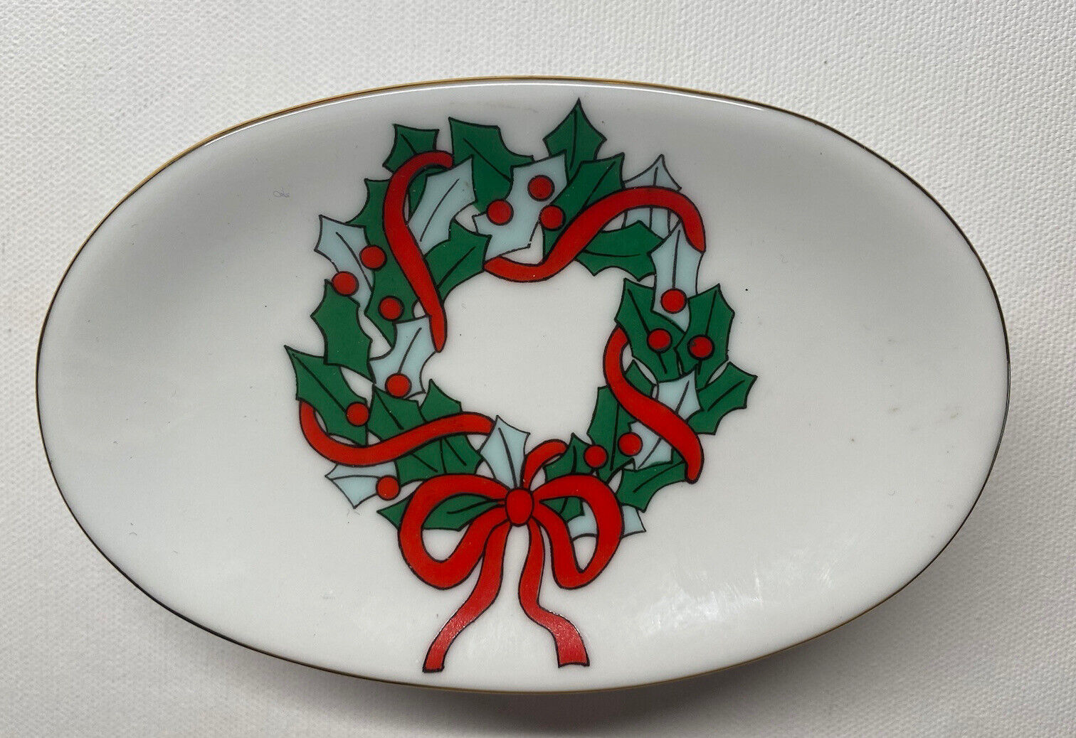Vintage Christmas Soap Dish Made In Korea Ceramic Wreath Pedestal Excellent