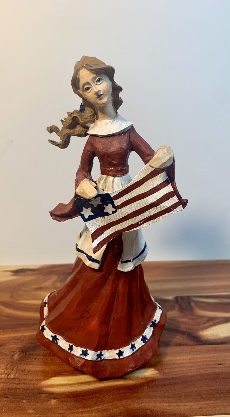 PATRIOTIC LADY FIGURE AMERICAN FLAG DRESS FOURTH 4th OF JULY HOLDING HEART