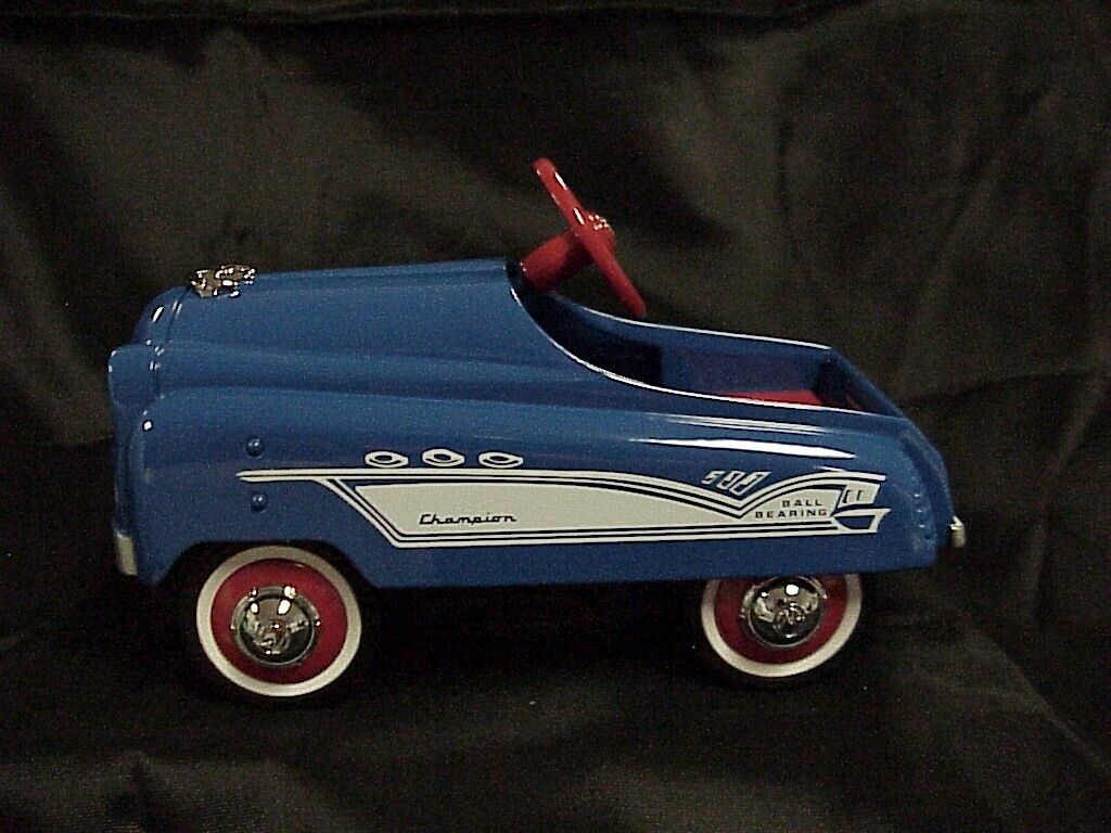 Hallmark Kiddie Car Classic-1958 Murray Champion--COA & NIB...............dm
