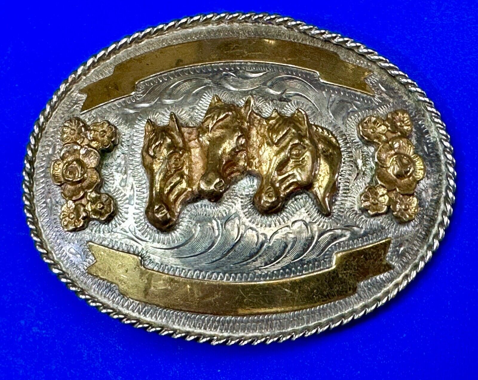 Three horse heads - Trophy Award Ribbon to engrave belt buckle - see makers mark