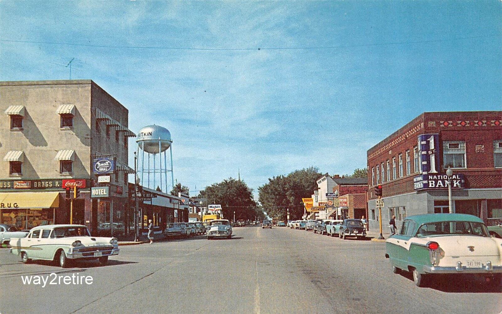 Postcard MN Aitkin Minnesota Avenue and 2nd Street Looking West Minnesota