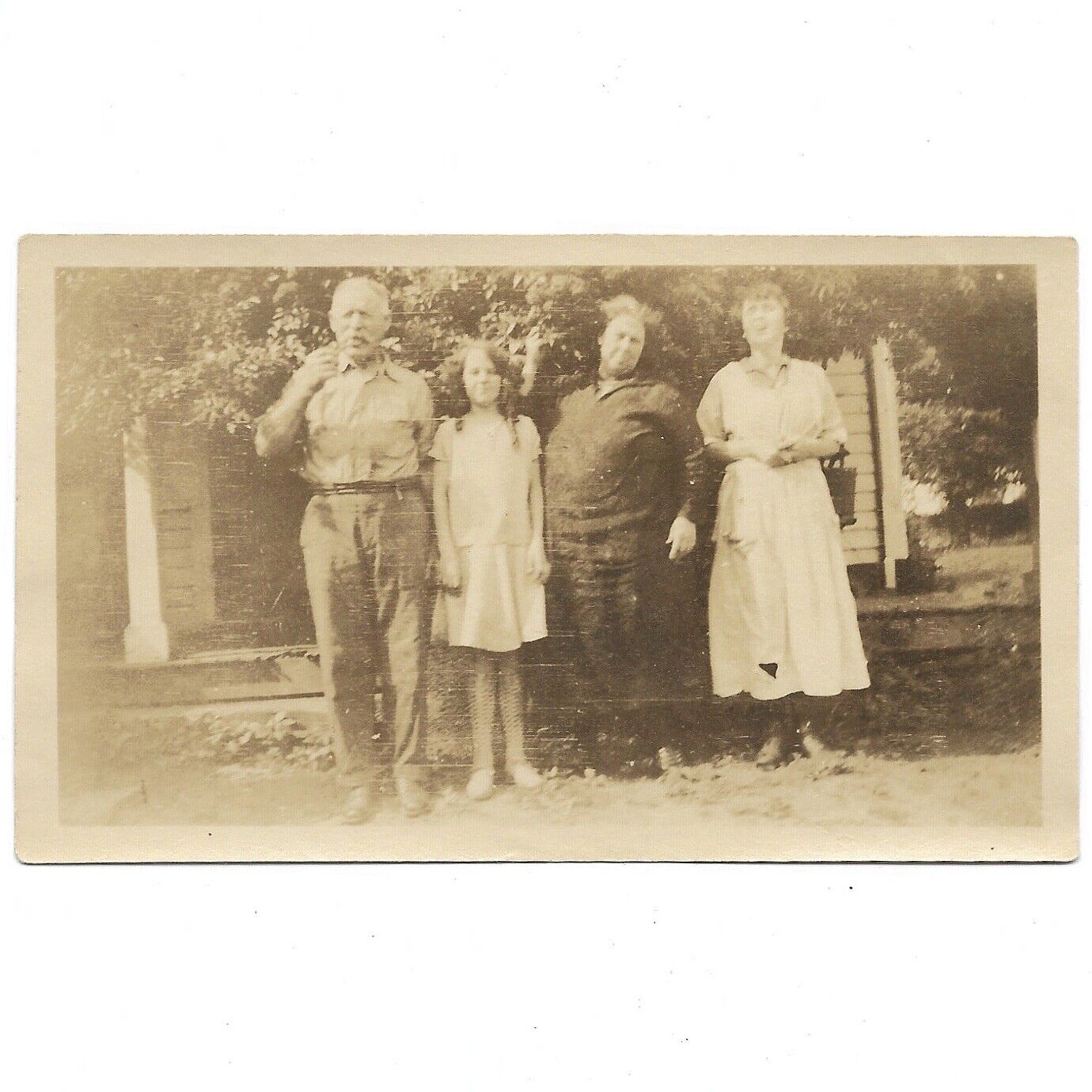 Antique Photo Eccentric Weird Family 1900s Interesting Vintage Snapshot Creepy