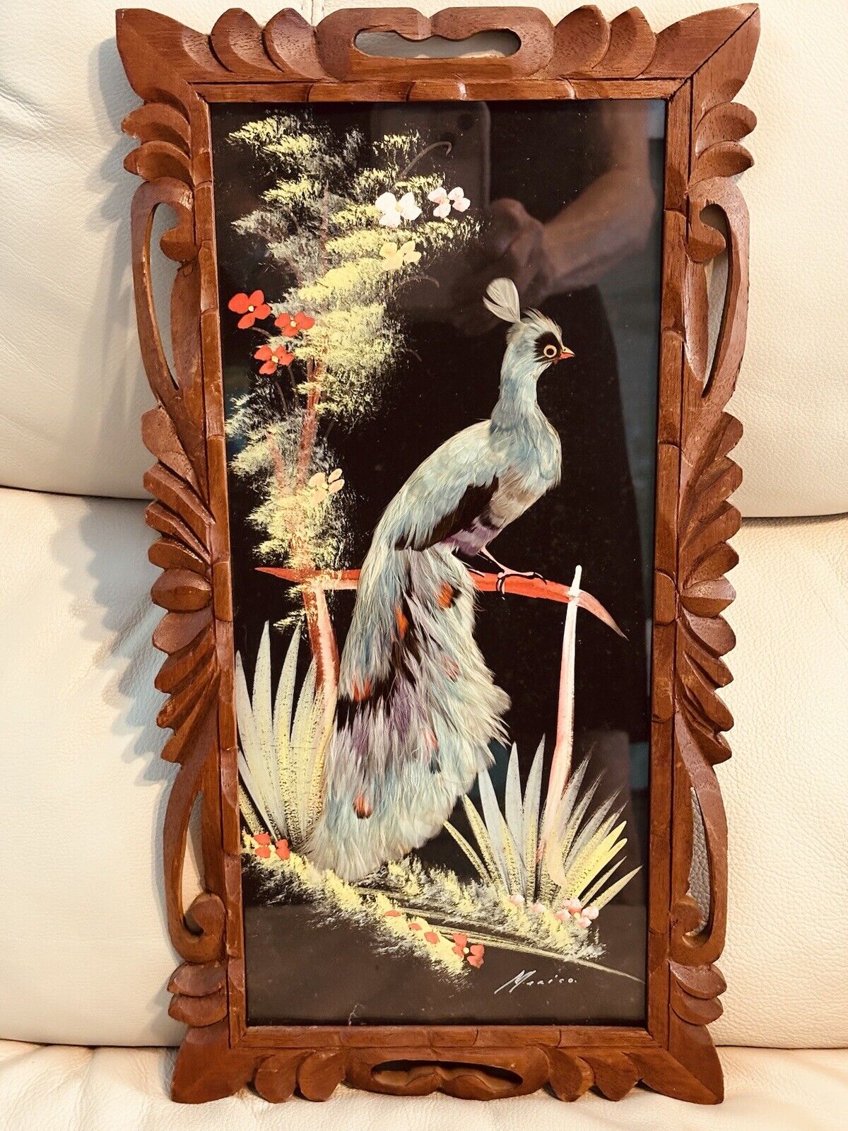 1950s VINTAGE MEXICAN FEATHER ART WHITE PEACOCK MOUNTED - BEAUTIFUL CARVED FRAME