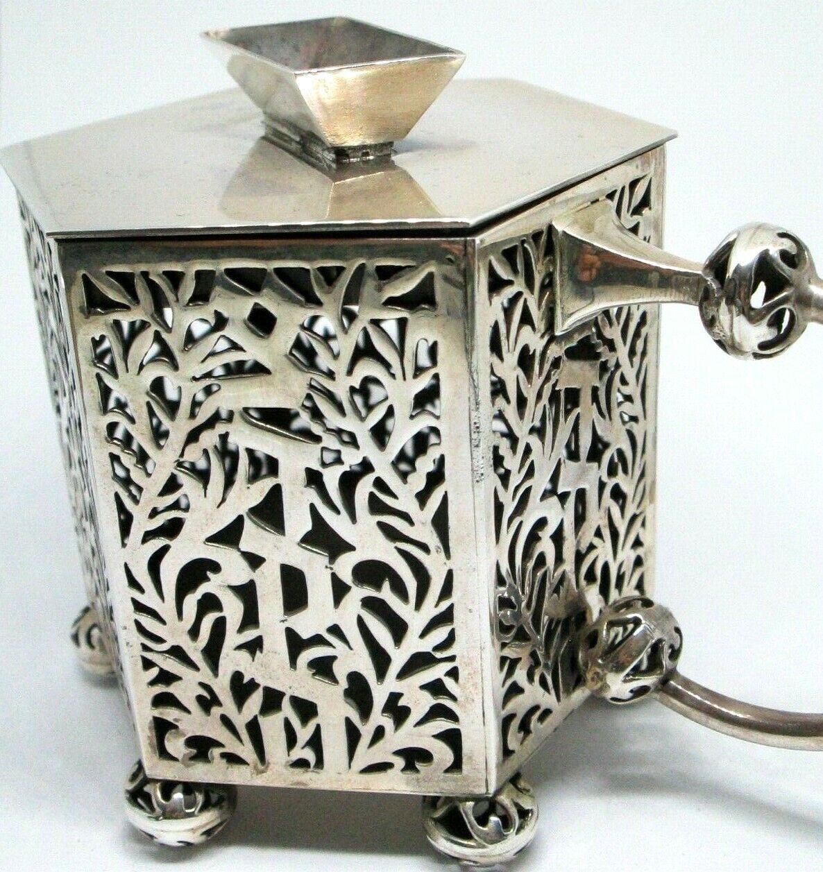 ZEDAKA BOX HANDMADE STERLING SILVER 6 ANGLES CUT OUT DESIGN WITH HANDLE  