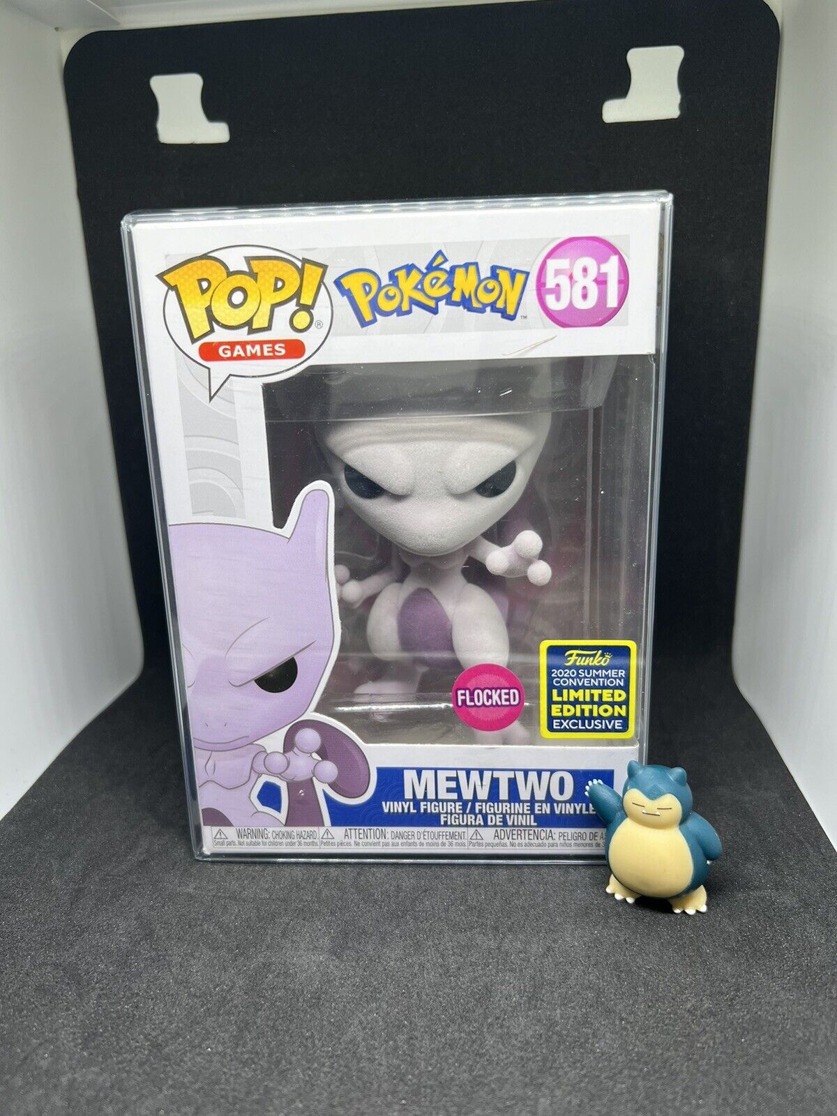 Funko Pop Pokemon Flocked Mewtwo Summer Convention Exclusive #581 w/Protector