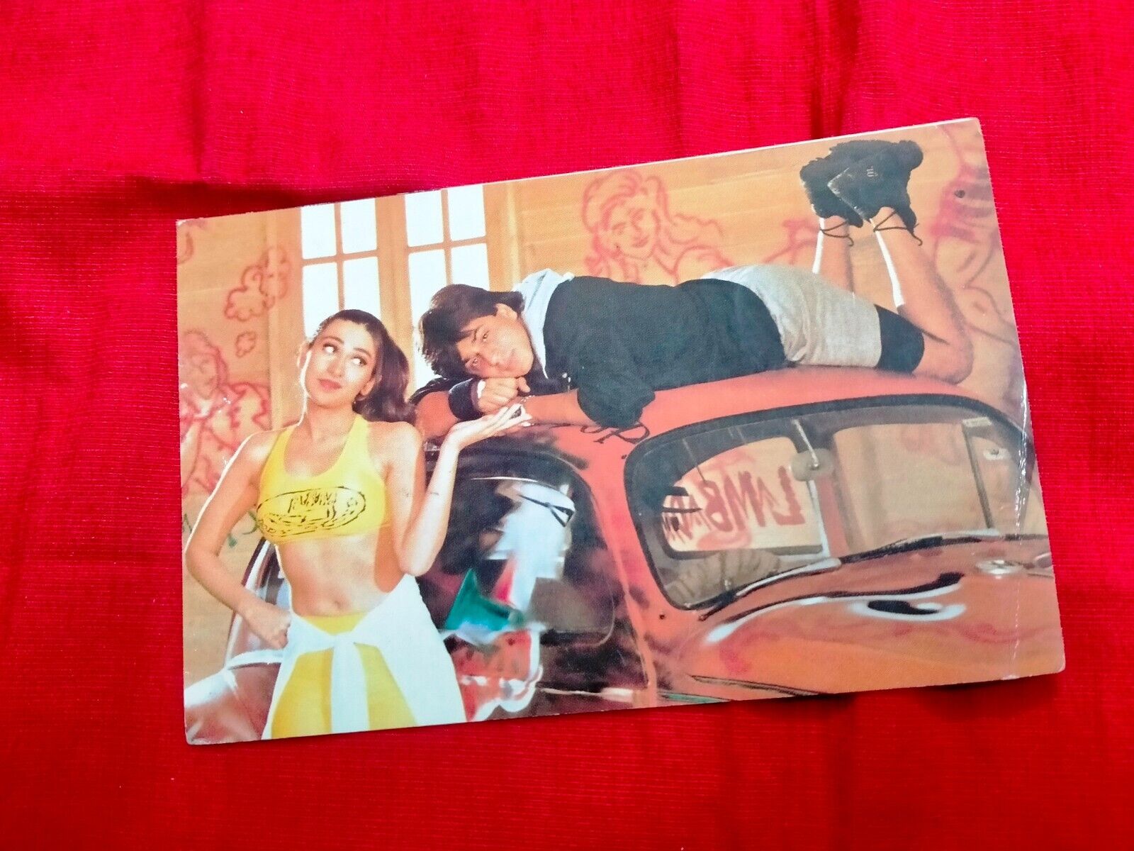 Shah rukh Karishma Rare Vintage Postcard Post Card India Bollywood 1pc